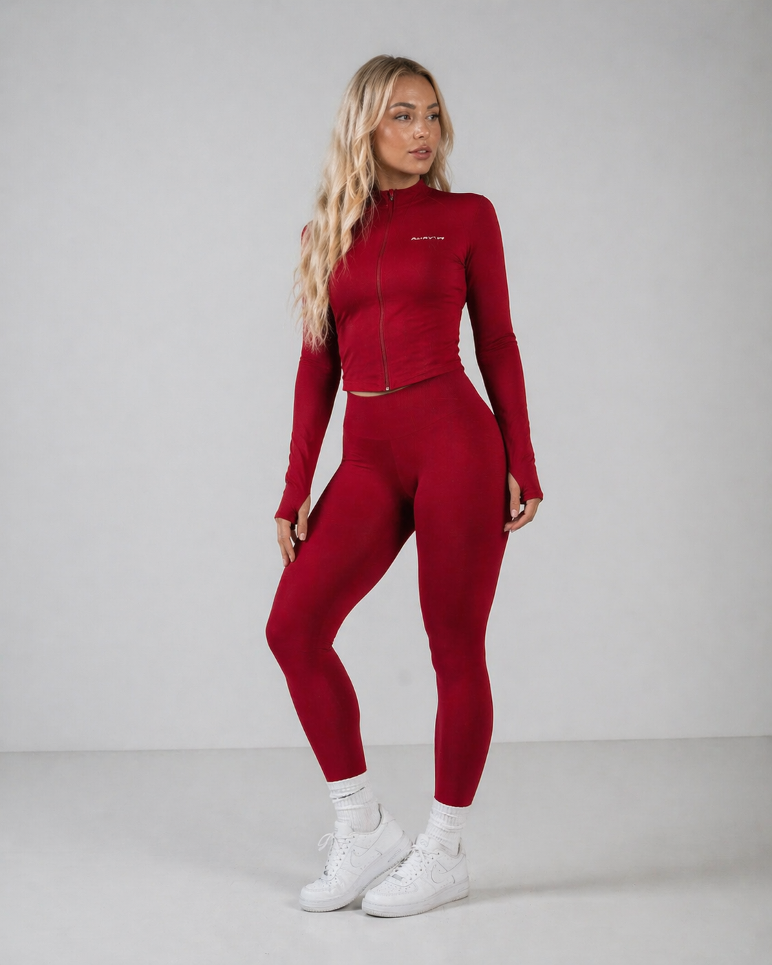 ''VALORA'' SEAMLESS SCRUNCH LEGGINGS CHERRY RED