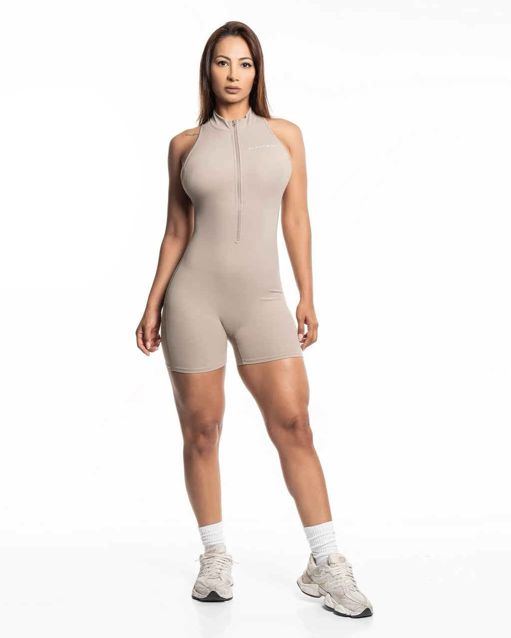 ''AUREA'' V-BACK SCRUNCH JUMPSUIT SHORT SAND