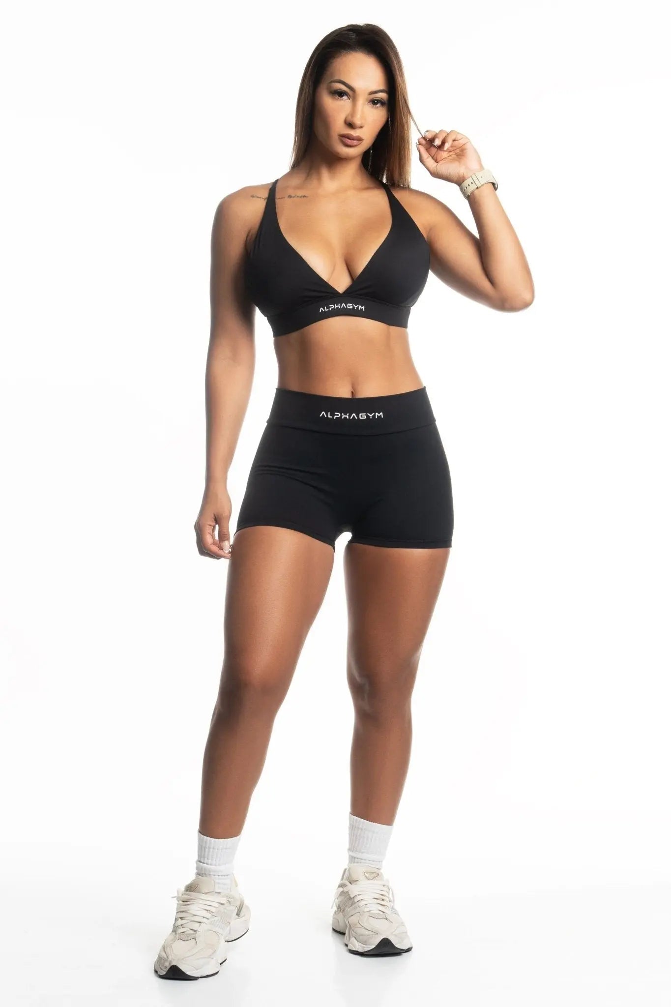 "VARIJA" SCRUNCH SHORTS BLACK